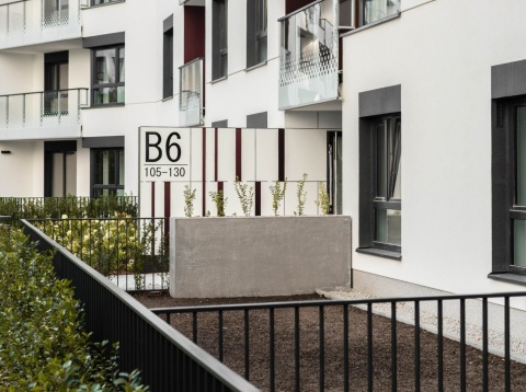 Donica z włókna szklanego PROSTOKĄT lakierowana. Rozmiary od 40cm do 250cm