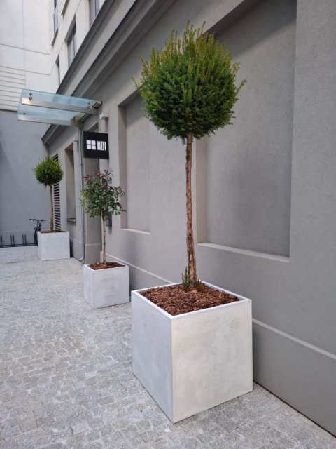 Donica z włókna szklanego KWADRAT lakierowana. Rozmiary od 40cm do 200cm